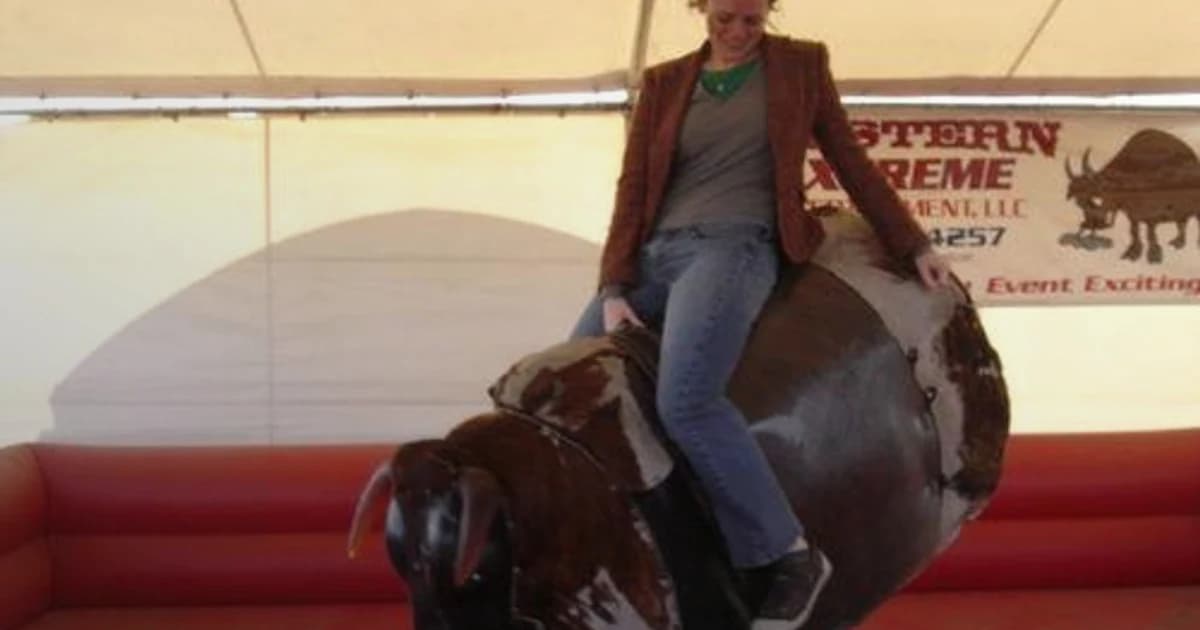 4 Orange County Mechanical Bull Rentals Worth Comparing